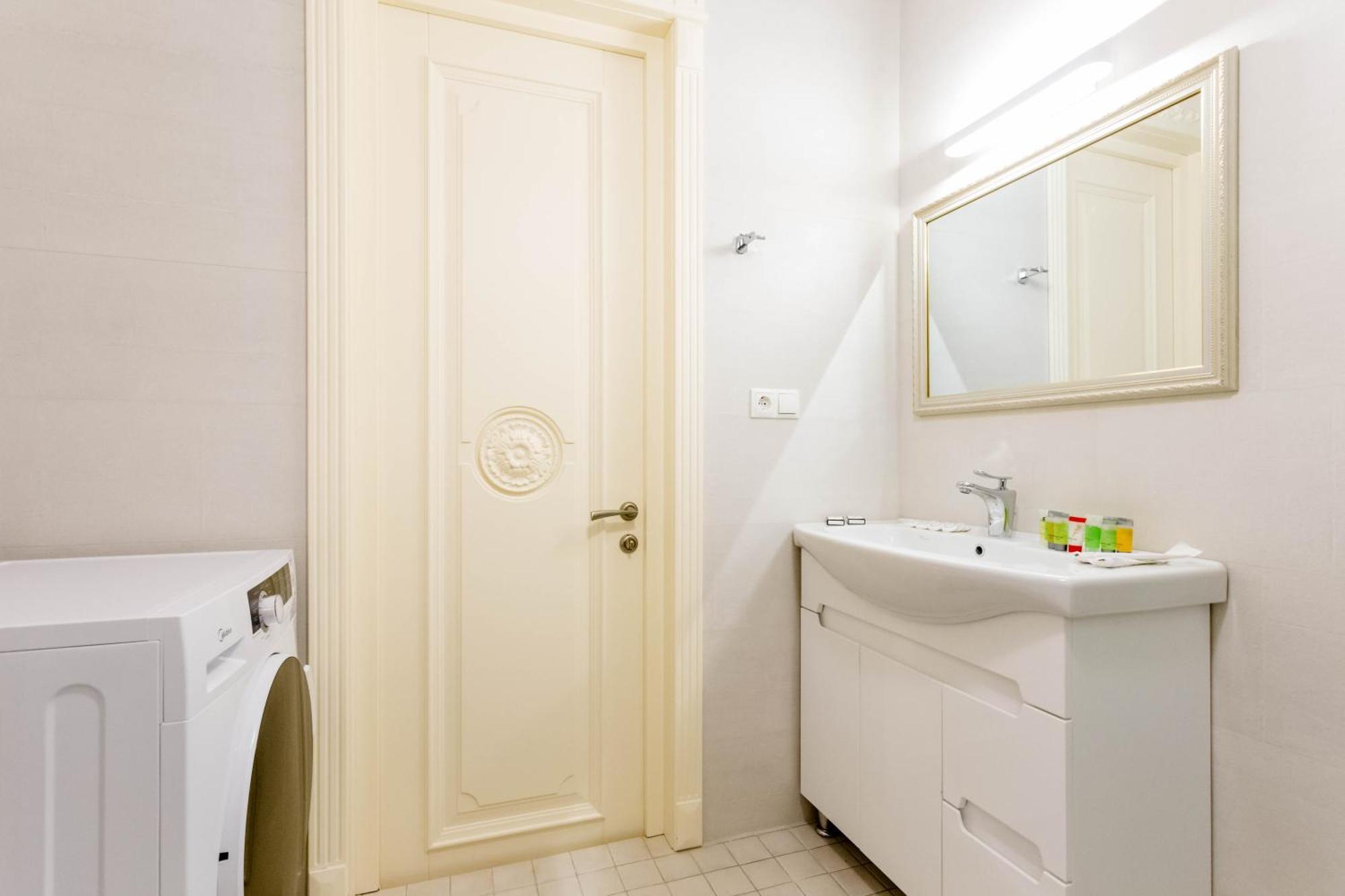 Central Comfort Place L Tbilisi Exterior foto